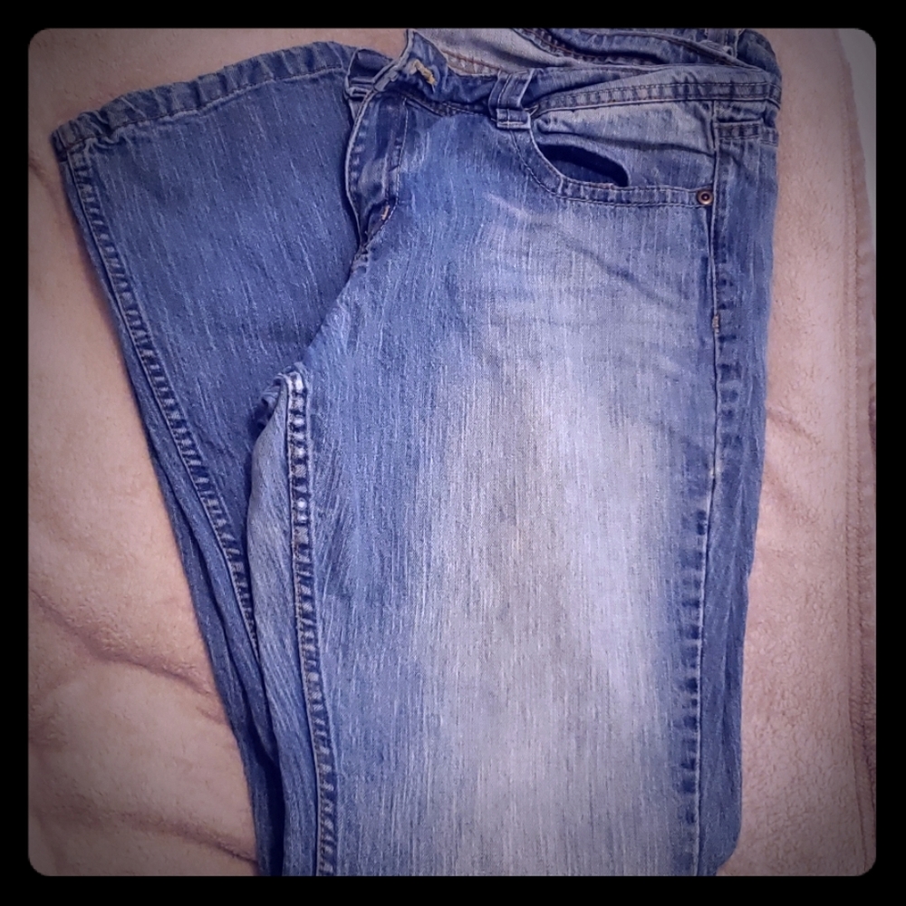 No Boundaries Jean, wear in between legs, Size 17